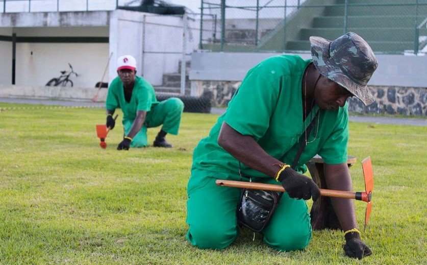 Simões Filho: Obras do Estádio Municipal atingem fase final e os moradores já comemoram